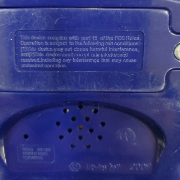 Family Feud handheld Game Irwin Toy 2007 - Picture 5 of 7